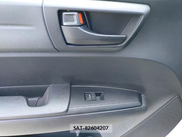 Toyota COROLLA AXIO 2021-07 8071357-12