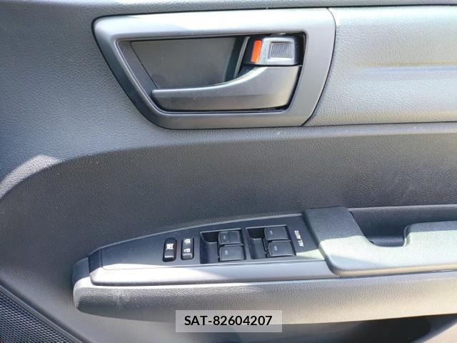 Toyota COROLLA AXIO 2021-07 8071357-13