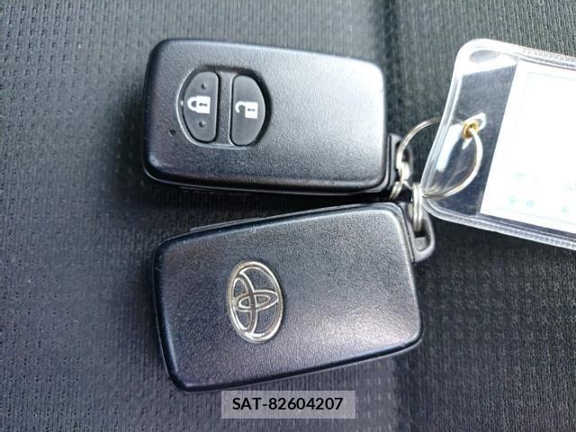 Toyota COROLLA AXIO 2021-07 8071357-14