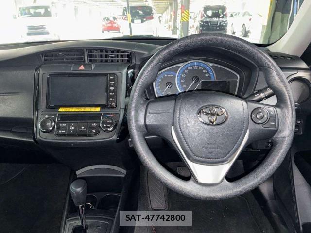 Toyota COROLLA AXIO 2024-06 8072189-2