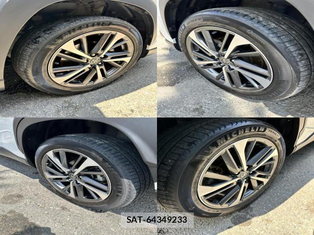 Toyota COROLLA CROSS 2022-05 8071744-4
