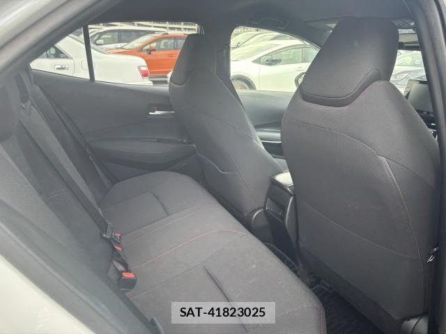 Toyota COROLLA SPORT 2021-04 8072116-6