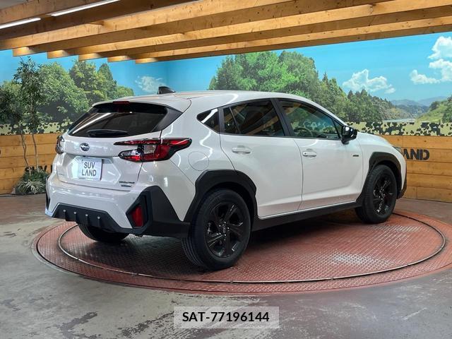 Subaru Crosstrek 2023-10 8072233-16