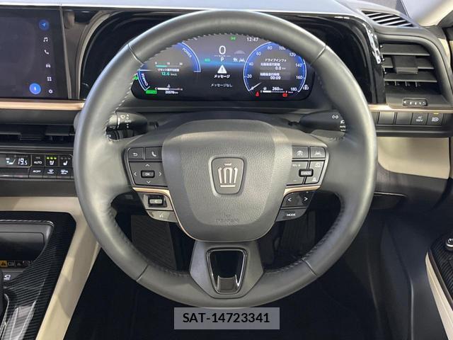 Toyota Crown Crossover 2023-11 8071171-11
