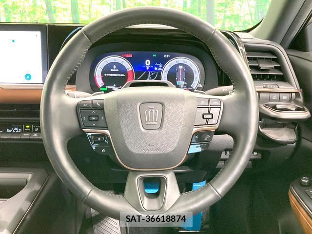 Toyota Crown Crossover 2024-01 8071273-10