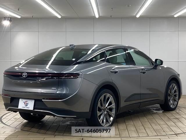 Toyota Crown Crossover 2022-12 8071545-15
