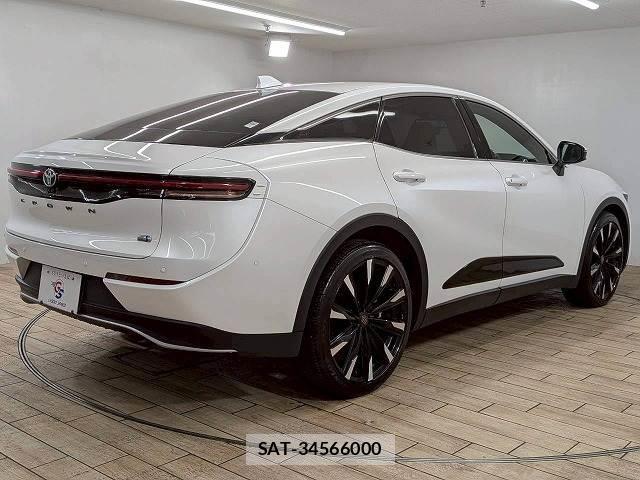 Toyota Crown Crossover 2023-06 8072595-15