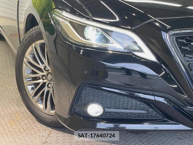 Toyota CROWN HYBRID 2021-08 8070845-11
