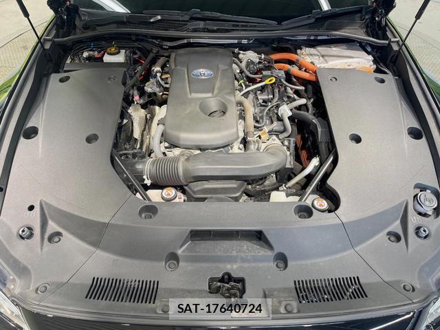 Toyota CROWN HYBRID 2021-08 8070845-17