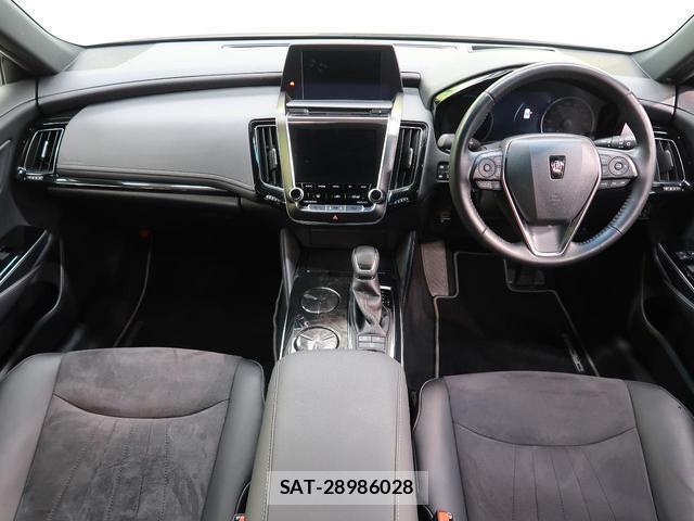 Toyota CROWN HYBRID 2020-09 8070848-1