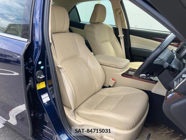 Toyota CROWN HYBRID 2013-07 8071161-9
