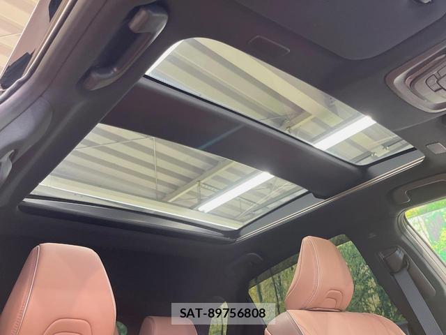 Toyota CROWN 2024-10 8070846-6