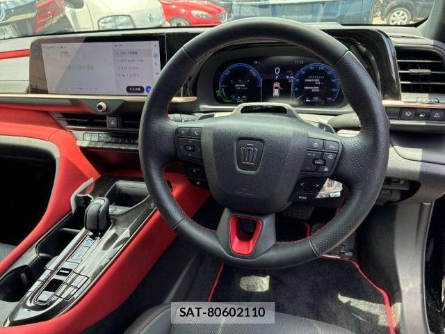 Toyota CROWN 2024-04 8072188-2