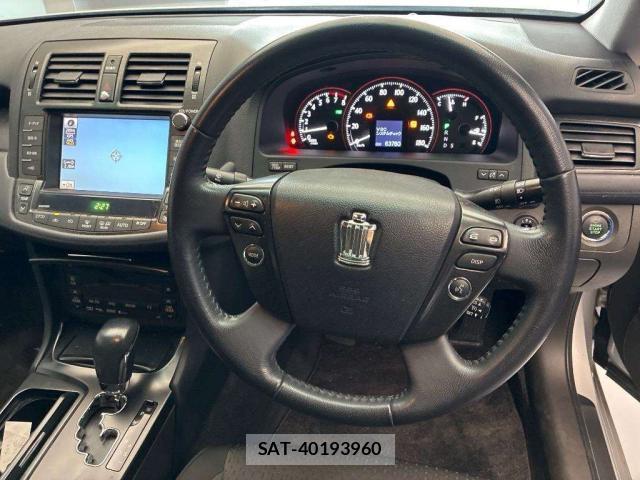 Toyota CROWN 2009-02 8072057-4