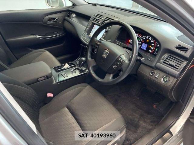Toyota CROWN 2009-02 8072057-5