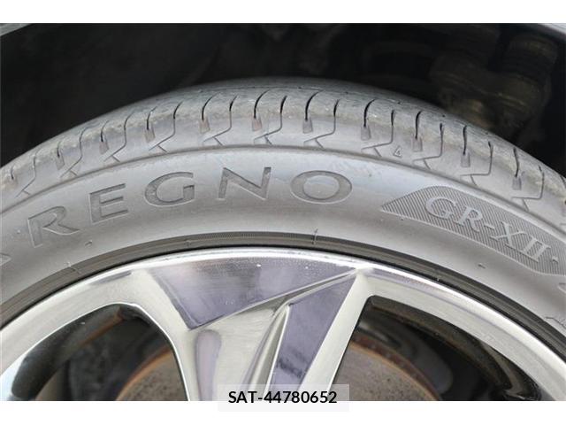 Toyota CROWN 2019-08 8072300-19
