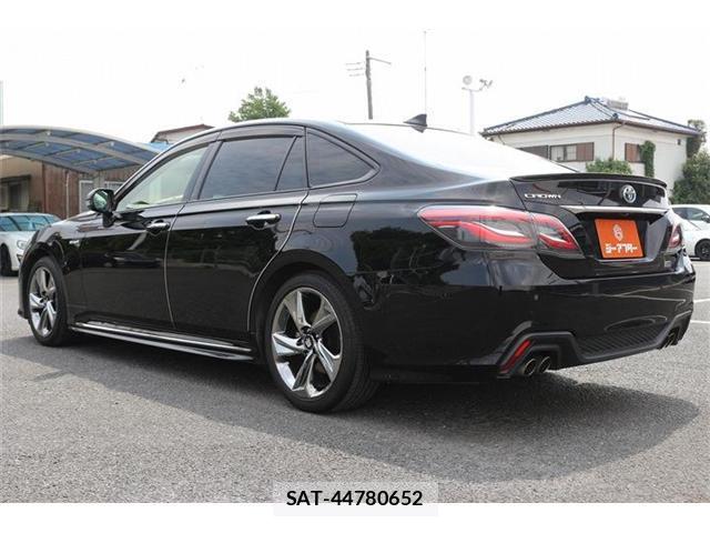 Toyota CROWN 2019-08 8072300-6