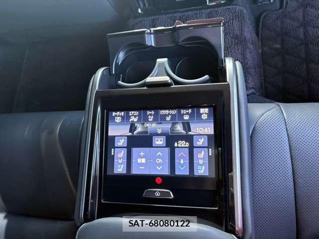 Toyota CROWN 2025-07 8072485-8