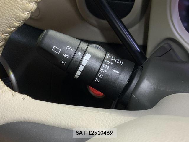 Nissan CUBE 2014-08 8072460-17