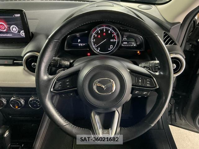 Mazda CX-3 2018-09 8071513-13