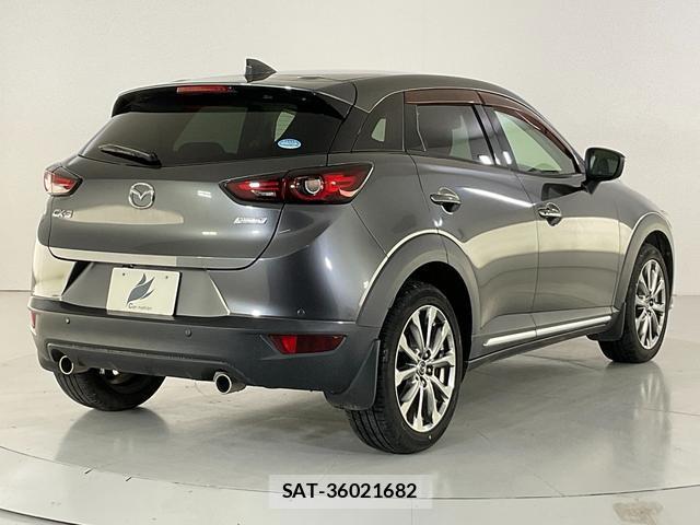 Mazda CX-3 2018-09 8071513-6