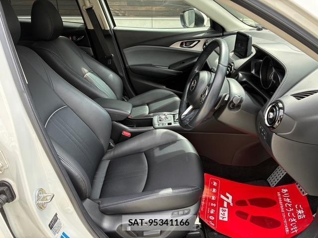 Mazda CX-3 2018-11 8071627-9