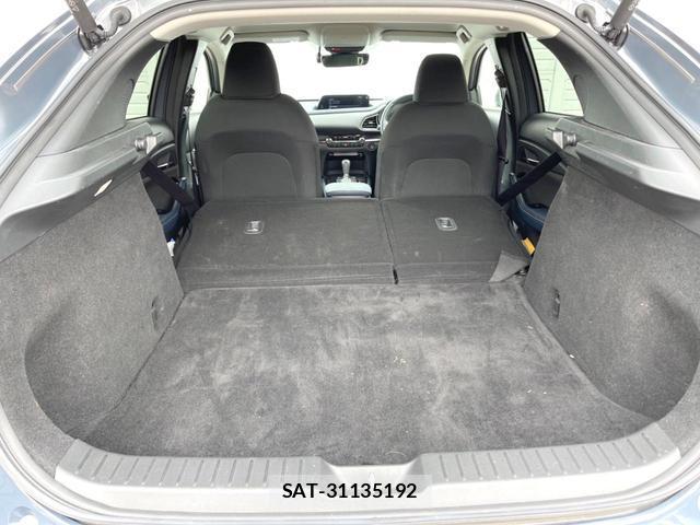 Mazda CX-30 2020-03 8071320-9