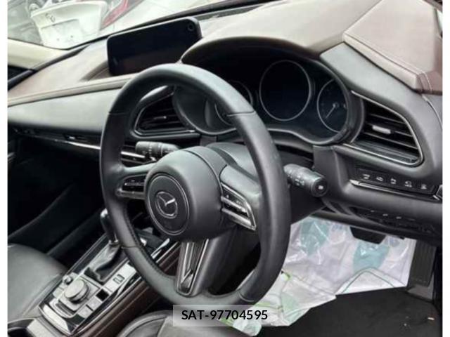 Mazda CX-30 2023-02 8071773-2