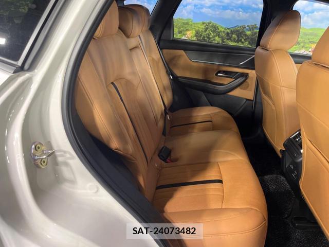 Mazda CX-60 2023-06 8071169-9