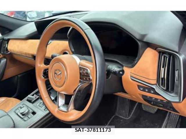 Mazda CX-60 2023-04 8071830-2
