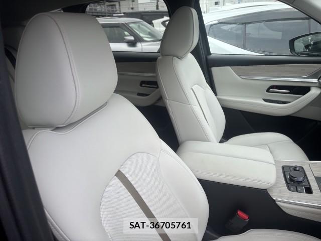 Mazda CX-60 2023-06 8072124-9