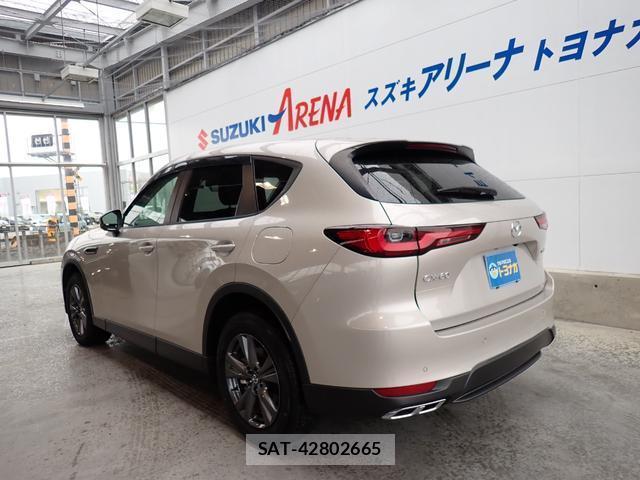 Mazda CX-60 2023-04 8072534-5
