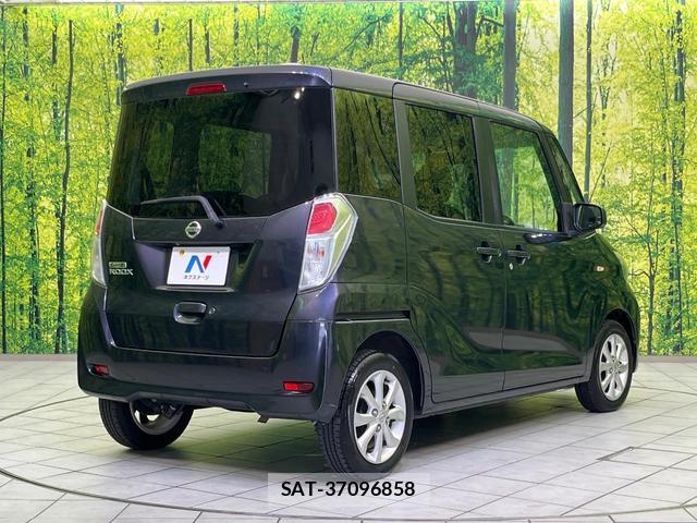 Nissan DAYZ ROOX 2017-09 8070938-17