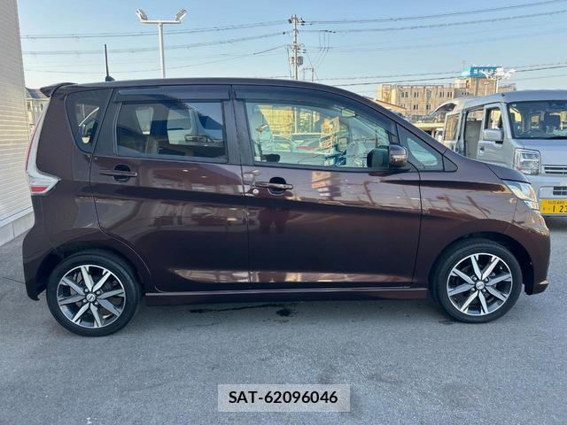 Nissan DAYZ 2017-09 8071232-17