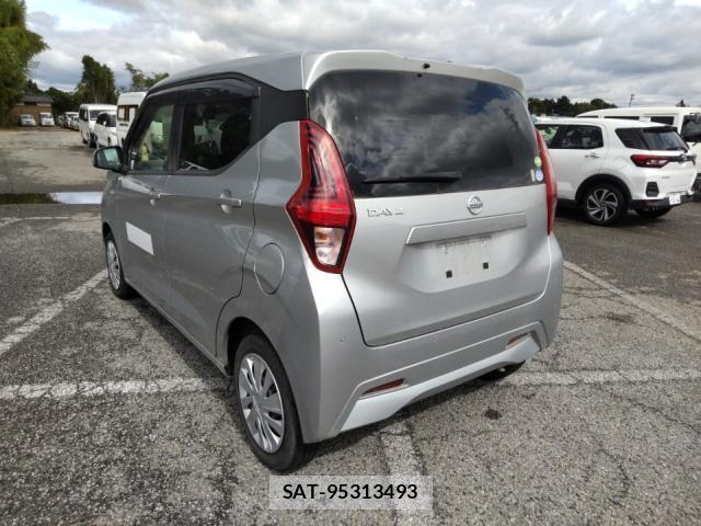 Nissan DAYZ 2019-06 8072568-4