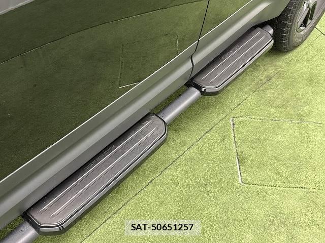 Land Rover DEFENDER 2021-09 8071692-5