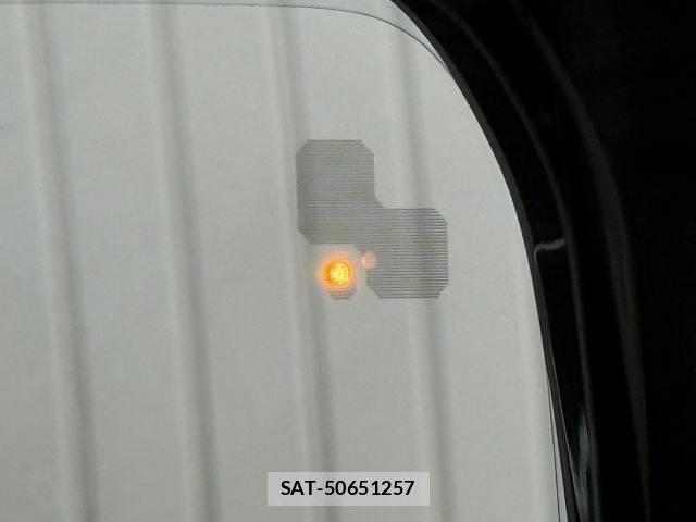 Land Rover DEFENDER 2021-09 8071692-7