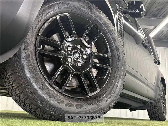 Land Rover DEFENDER 2022-09 8072583-18