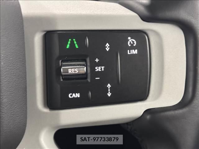 Land Rover DEFENDER 2022-09 8072583-9