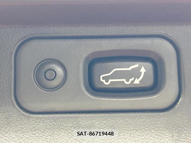 Mitsubishi DELICA 2024-05 8070970-6
