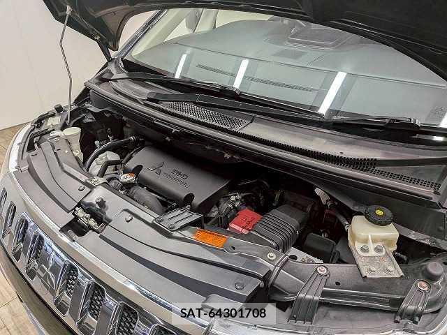 Mitsubishi DELICA 2014-01 8071032-17