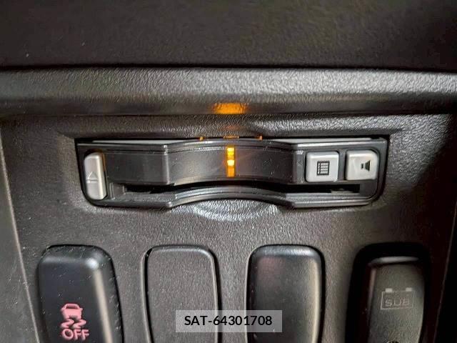Mitsubishi DELICA 2014-01 8071032-8