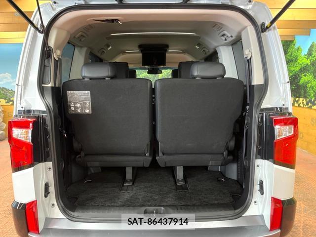Mitsubishi DELICA 2024-05 8071070-10