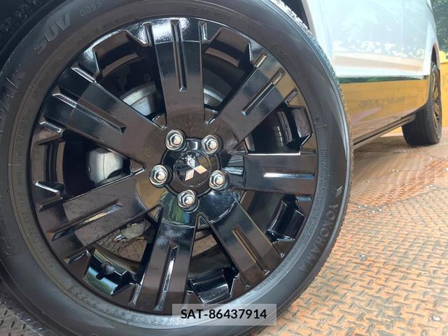 Mitsubishi DELICA 2024-05 8071070-12