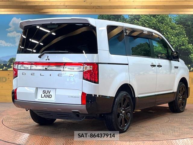 Mitsubishi DELICA 2024-05 8071070-17