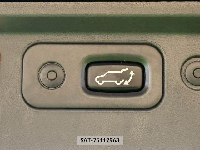 Mitsubishi DELICA 2014-02 8071687-11