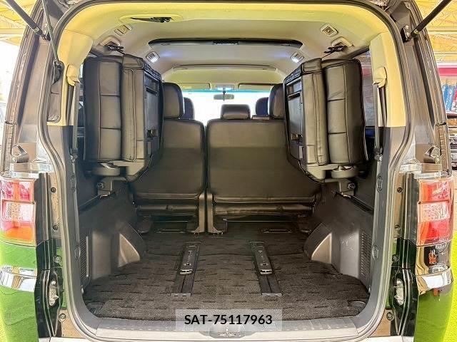 Mitsubishi DELICA 2014-02 8071687-12