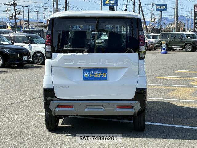 Mitsubishi DELICA MINI 2026-02 8072513-4