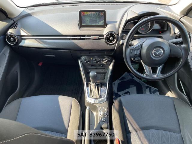 Mazda DEMIO 2016-02 8070988-1