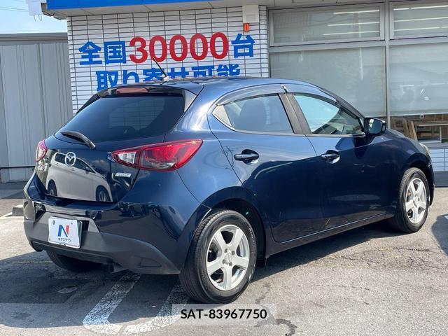 Mazda DEMIO 2016-02 8070988-16